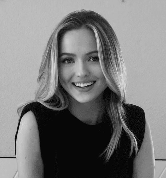 Allegra Headshot 2